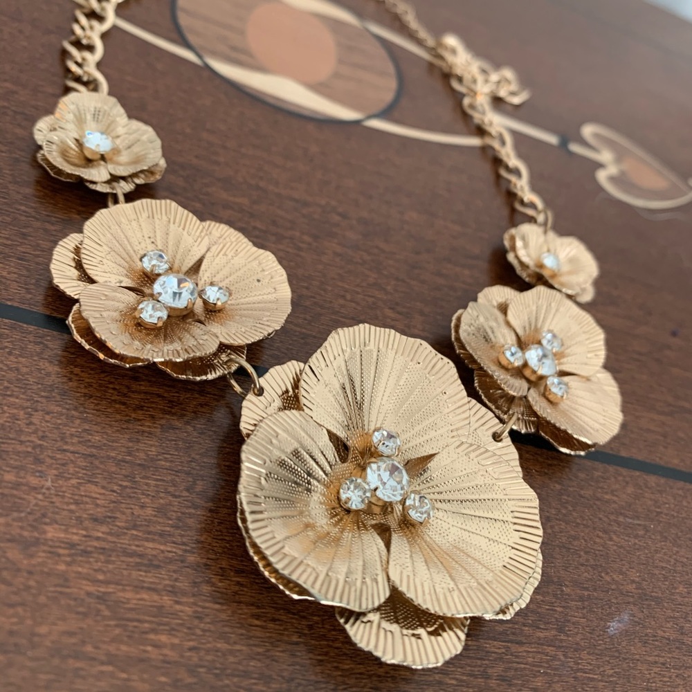 Gold Flower Necklace